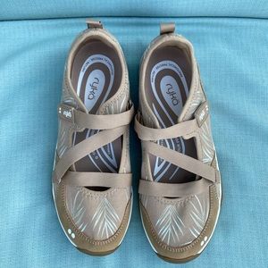 Brand new! Ryka Adjustable Mesh Mary Jane Sneakers - Kailee Palm